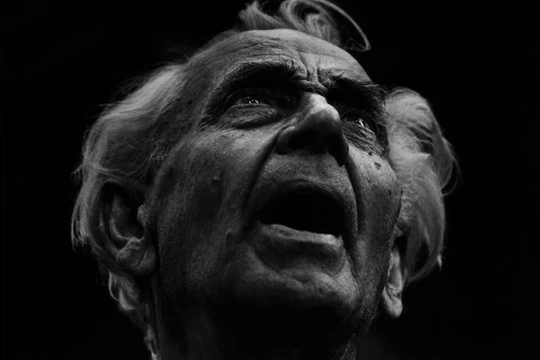 Photographer Gunārs Binde. Portrait of Eduards Smiļģis (1965)